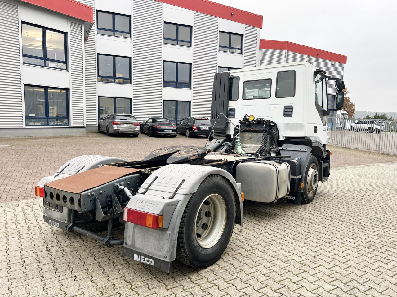 Tracteur routier Stralis AD440S42T/P 4x2 Stralis AD440X42T/P 4x2, Ex-: photos 9 Tracteur routier Stralis AD440S42T/P 4x2 Stralis AD440X42T/P 4x2, Ex-: photos 9