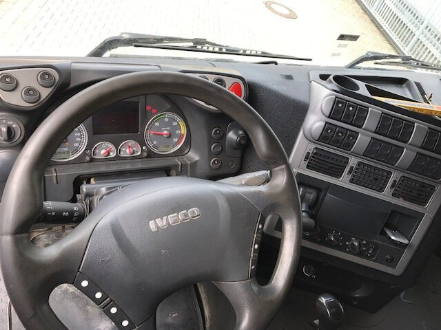 Stralis AS440S45 T/P 4x2 ONLY FOR SPAREPARTS!!! Stralis AS440S45 T/P 4x2 ActiveSpace - Tracteur routier: photos 2 Stralis AS440S45 T/P 4x2 ONLY FOR SPAREPARTS!!! Stralis AS440S45 T/P 4x2 ActiveSpace - Tracteur routier: photos 2
