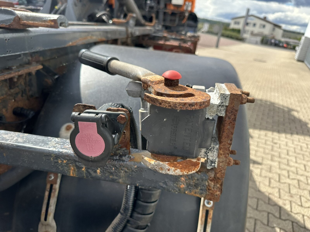 Trakker AD190T33WP 4x4 Trakker AD190T33WP 4x4, Winterdienstausstattung - Camion ampliroll: photos 5 Trakker AD190T33WP 4x4 Trakker AD190T33WP 4x4, Winterdienstausstattung - Camion ampliroll: photos 5