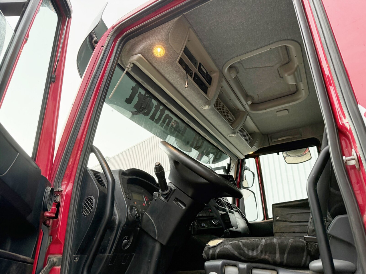 Trakker AD260T45 6x4 Trakker AD260T45 6x4, Bordmatik - Camion benne: photos 2 Trakker AD260T45 6x4 Trakker AD260T45 6x4, Bordmatik - Camion benne: photos 2