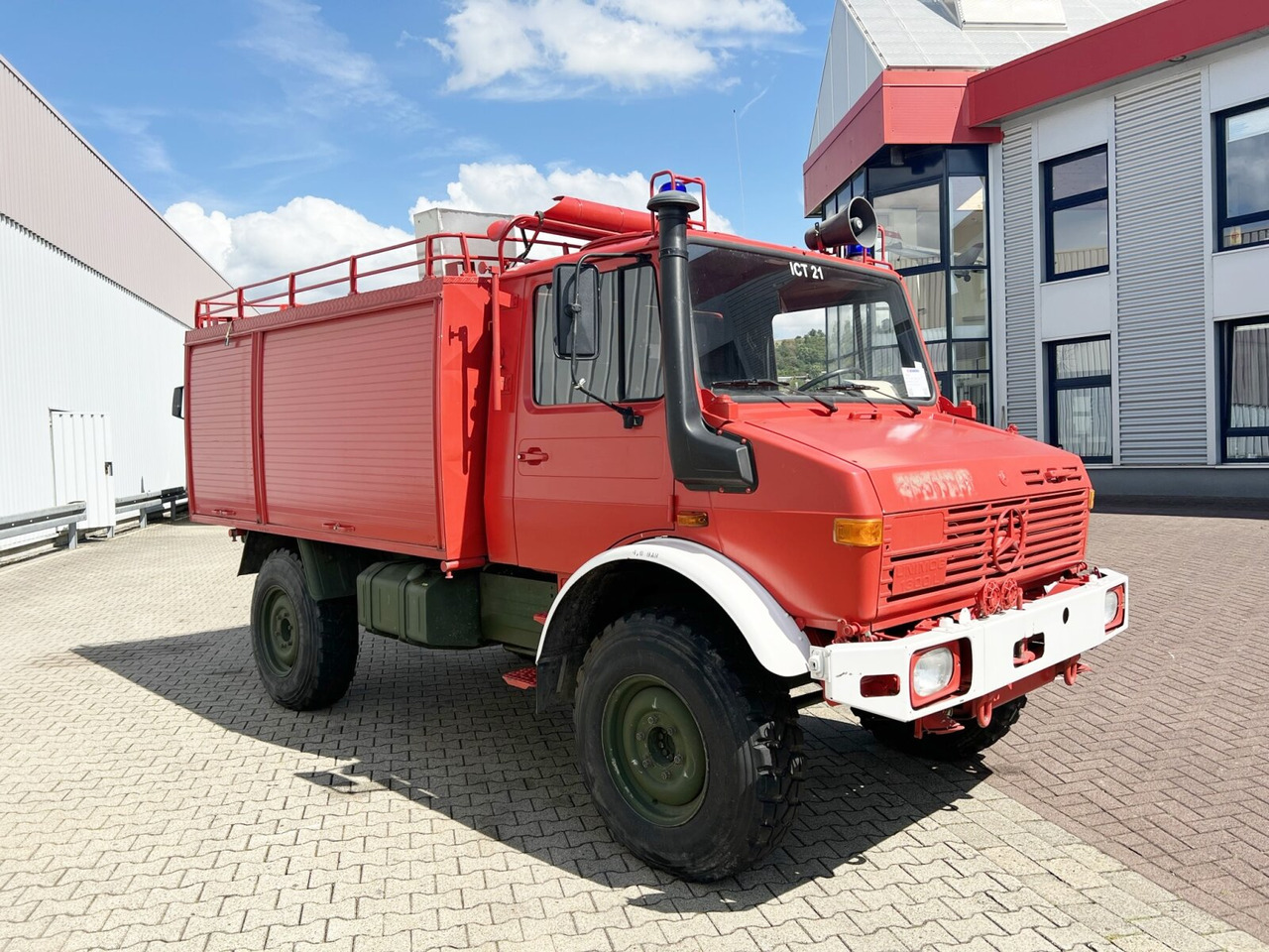 Camion de pompier Unimog U 1300 L 435/11 4x4 U 1300 L 435/11 4x4, -Feuerwehr: photos 9