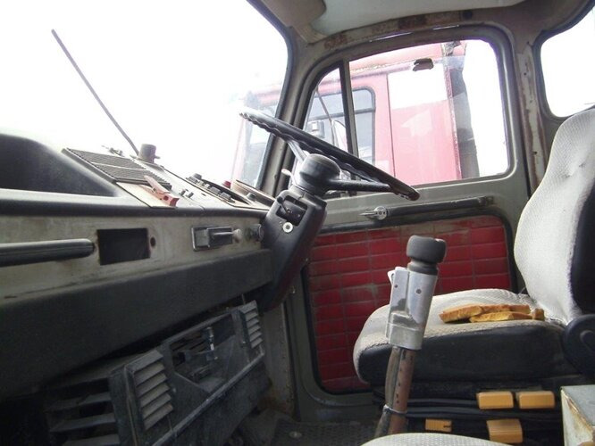 V5 4x2 Saurer V5 4x2 - Châssis cabine: photos 5 V5 4x2 Saurer V5 4x2 - Châssis cabine: photos 5