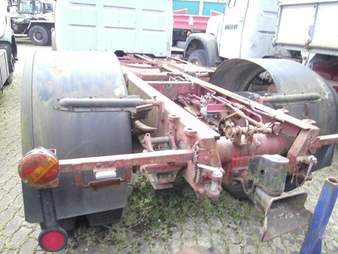 V5 4x2 Saurer V5 4x2 - Châssis cabine: photos 3 V5 4x2 Saurer V5 4x2 - Châssis cabine: photos 3