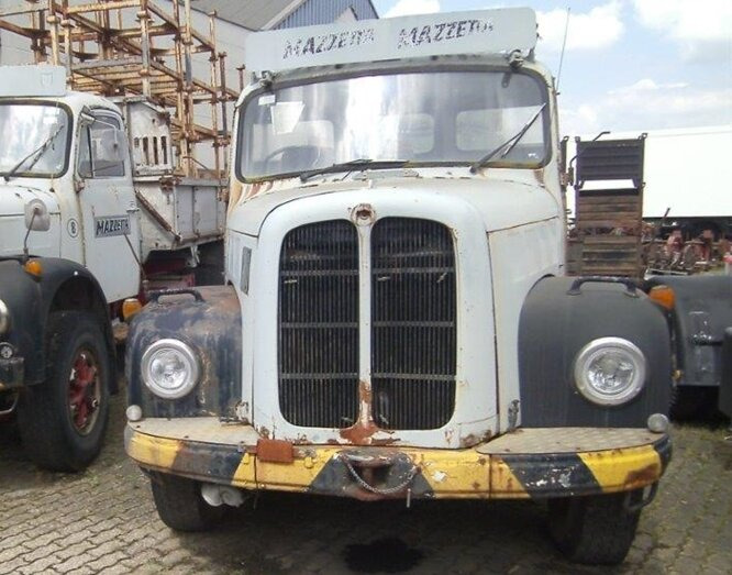 V5 4x2 Saurer V5 4x2 - Châssis cabine: photos 1 V5 4x2 Saurer V5 4x2 - Châssis cabine: photos 1