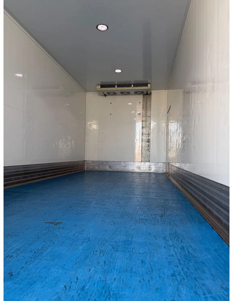 Iveco Eurocargo 120 220 + COOLING MACHINE + TIEFKUHL + NL TRUCK + AIRCO + 291.997 KM - Camion frigorifique: photos 4 Iveco Eurocargo 120 220 + COOLING MACHINE + TIEFKUHL + NL TRUCK + AIRCO + 291.997 KM - Camion frigorifique: photos 4