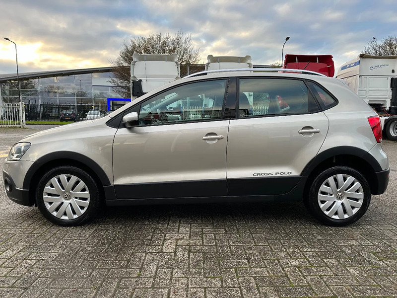Volkswagen Polo 1.2 TSI CROSS + AUTOMATIC + 101.474 KM + APK/TUV - Voiture à hayon: photos 2 Volkswagen Polo 1.2 TSI CROSS + AUTOMATIC + 101.474 KM + APK/TUV - Voiture à hayon: photos 2