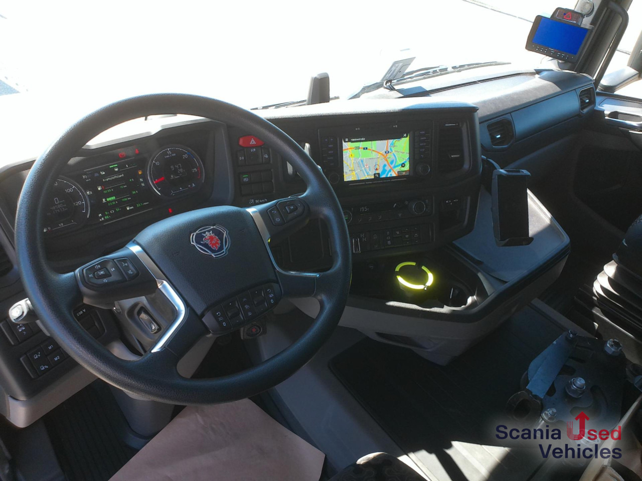 Tracteur routier SCANIA R 450 B6x4NA mit Kran HMF 2320-K-RCS 23mtr.: photos 15