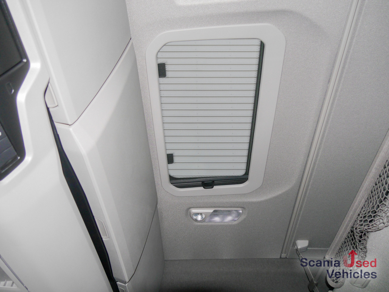 SCANIA R 460 A4x2NA - SUPER - - Tracteur routier: photos 2 SCANIA R 460 A4x2NA - SUPER - - Tracteur routier: photos 2