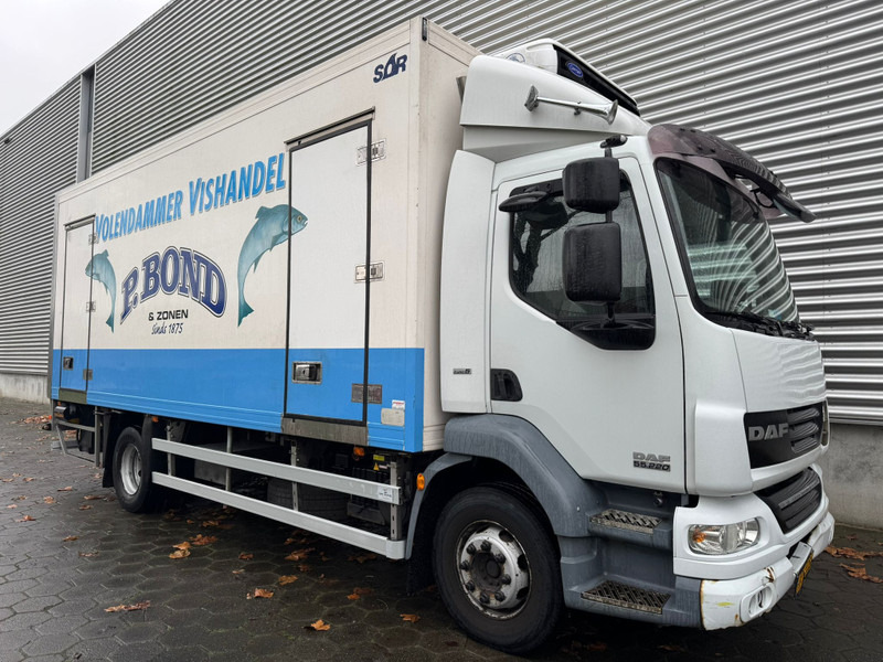 DAF LF 55.220 / Carrier / 6 Cilinder / Tail Lift / Euro 5 / 380.000 KM / NL Truck - Camion frigorifique: photos 2 DAF LF 55.220 / Carrier / 6 Cilinder / Tail Lift / Euro 5 / 380.000 KM / NL Truck - Camion frigorifique: photos 2