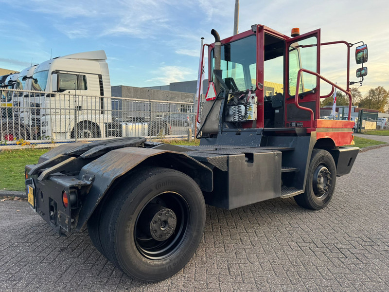Terberg YT182 / Klima / NL Truck - Tracteur portuaire: photos 3 Terberg YT182 / Klima / NL Truck - Tracteur portuaire: photos 3