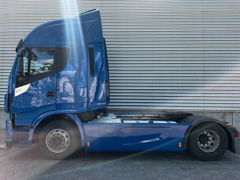 Iveco Stralis AS 570 / Retarder / Roof Klima / 2 Tanks / 2 In Stock - Tracteur routier: photos 5 Iveco Stralis AS 570 / Retarder / Roof Klima / 2 Tanks / 2 In Stock - Tracteur routier: photos 5