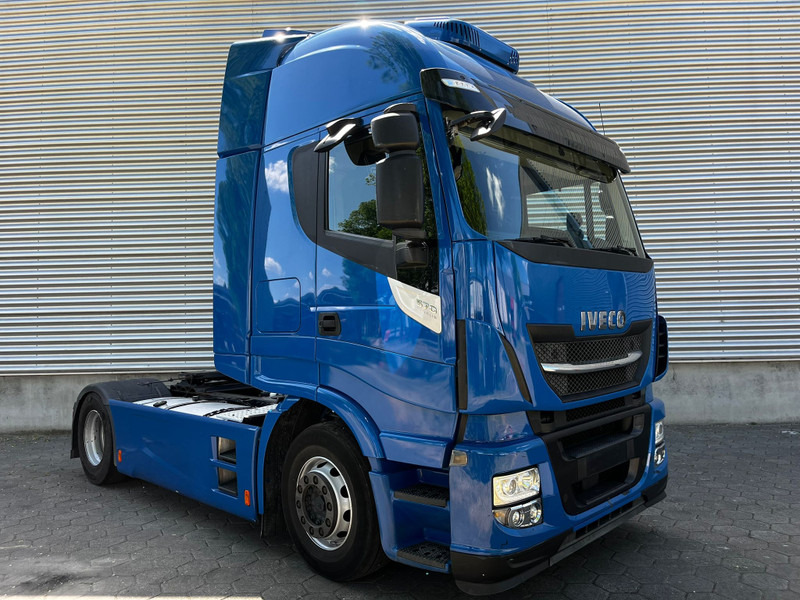 Iveco Stralis AS 570 / Retarder / Roof Klima / 2 Tanks / 2 In Stock - Tracteur routier: photos 2 Iveco Stralis AS 570 / Retarder / Roof Klima / 2 Tanks / 2 In Stock - Tracteur routier: photos 2