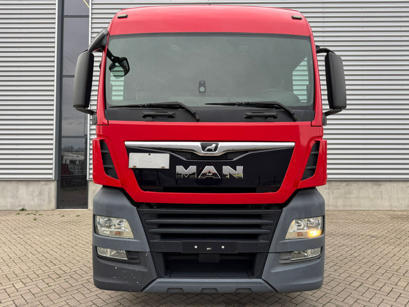 MAN TGX 18.470 XLX / Euro 6D / Intarder / Night Klima / 2 Tanks / LM VIN - Tracteur routier: photos 4 MAN TGX 18.470 XLX / Euro 6D / Intarder / Night Klima / 2 Tanks / LM VIN - Tracteur routier: photos 4