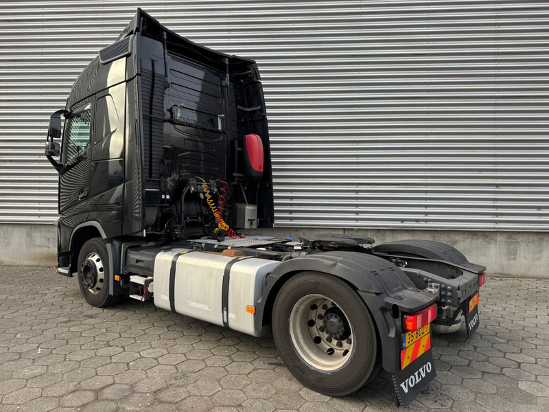 Volvo FH 420 / I-Shift / ADR / 2 Tanks / Euro 6 / NL Truck - Tracteur routier: photos 3 Volvo FH 420 / I-Shift / ADR / 2 Tanks / Euro 6 / NL Truck - Tracteur routier: photos 3