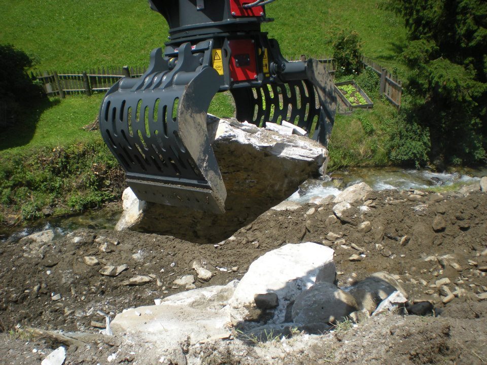 VTN MD210 S Hydraulic Demolition Sorting grapple - Grappin pour Engins de chantier: photos 1 VTN MD210 S Hydraulic Demolition Sorting grapple - Grappin pour Engins de chantier: photos 1