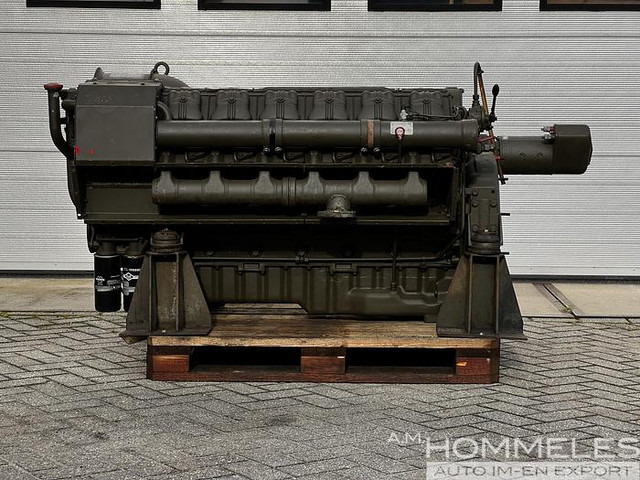 Deutz AG F12L413 - Moteur: photos 2 Deutz AG F12L413 - Moteur: photos 2