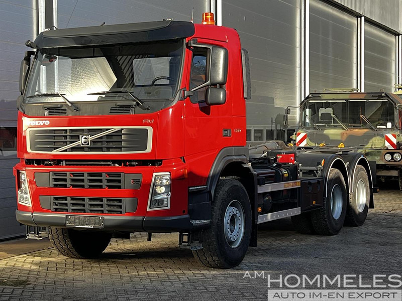 Volvo FM 330 6X4, Multilift - Camion ampliroll: photos 3 Volvo FM 330 6X4, Multilift - Camion ampliroll: photos 3