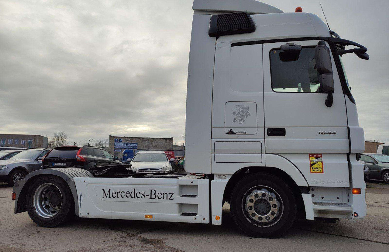 Mercedes-Benz Actros 1844 LS - Tracteur routier: photos 3 Mercedes-Benz Actros 1844 LS - Tracteur routier: photos 3