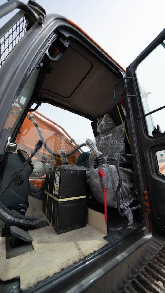 DOOSAN DX450 LCA-7M CRAWLER EXCAVATOR OPERATING WEIGHT 45 TON WITH 2.1 CBM BUCKET (HEAVY DUTY) SHOE 600MM MY2023 - Pelle sur chenille: photos 5 DOOSAN DX450 LCA-7M CRAWLER EXCAVATOR OPERATING WEIGHT 45 TON WITH 2.1 CBM BUCKET (HEAVY DUTY) SHOE 600MM MY2023 - Pelle sur chenille: photos 5