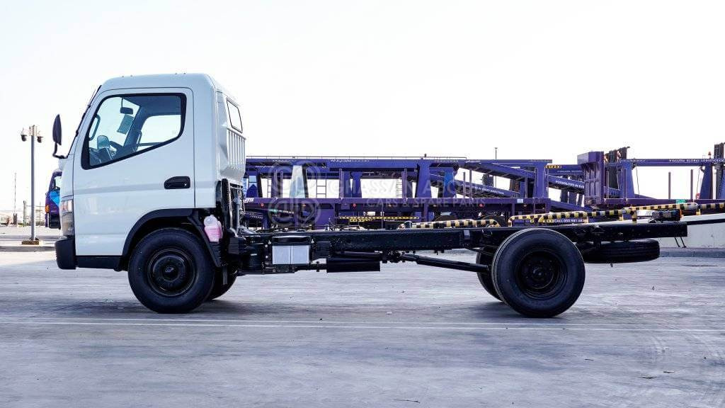 MITSUBISHI CANTER CHASSIS PAYLOAD 5 TON APPROX SINGLE CAB WITH A/C 4X2 LIGHT DUTY MY2024 - Châssis cabine: photos 4 MITSUBISHI CANTER CHASSIS PAYLOAD 5 TON APPROX SINGLE CAB WITH A/C 4X2 LIGHT DUTY MY2024 - Châssis cabine: photos 4