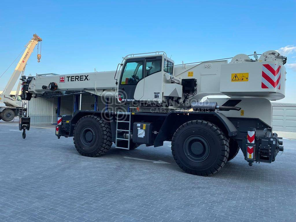 TEREX RT1070 70-ton Capacity Class Rough Terrain crane MY23 - Grue automotrice lente: photos 2 TEREX RT1070 70-ton Capacity Class Rough Terrain crane MY23 - Grue automotrice lente: photos 2