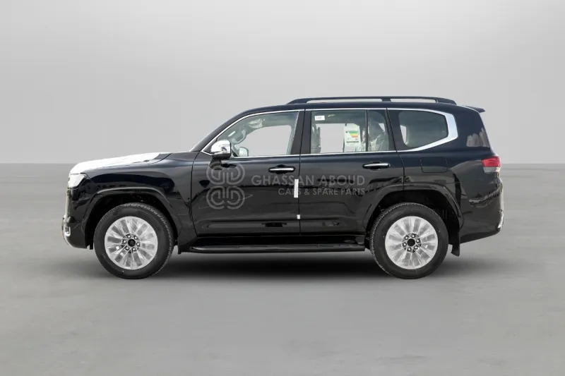 Toyota Land Cruiser 300 - SUV: photos 4 Toyota Land Cruiser 300 - SUV: photos 4