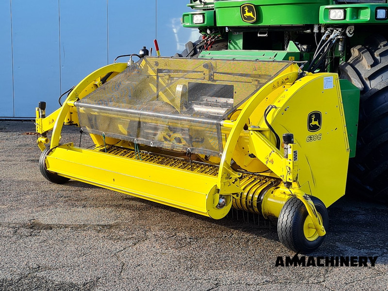 John Deere 630C Pick-up - Accessoire aux ensileuses pour Machine agricole: photos 1 John Deere 630C Pick-up - Accessoire aux ensileuses pour Machine agricole: photos 1
