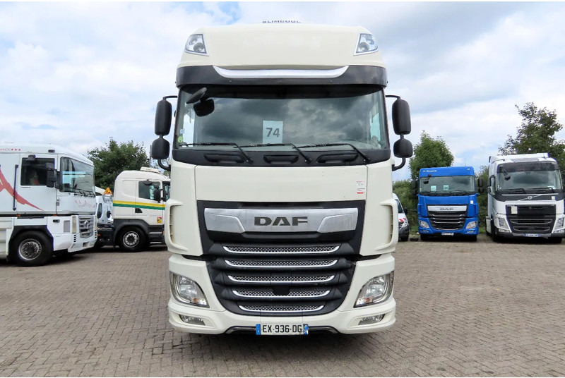 DAF XF 530 6x2 Frigo, lift roof, moving axel, P-cooling, etc - Camion à rideaux coulissants: photos 3 DAF XF 530 6x2 Frigo, lift roof, moving axel, P-cooling, etc - Camion à rideaux coulissants: photos 3