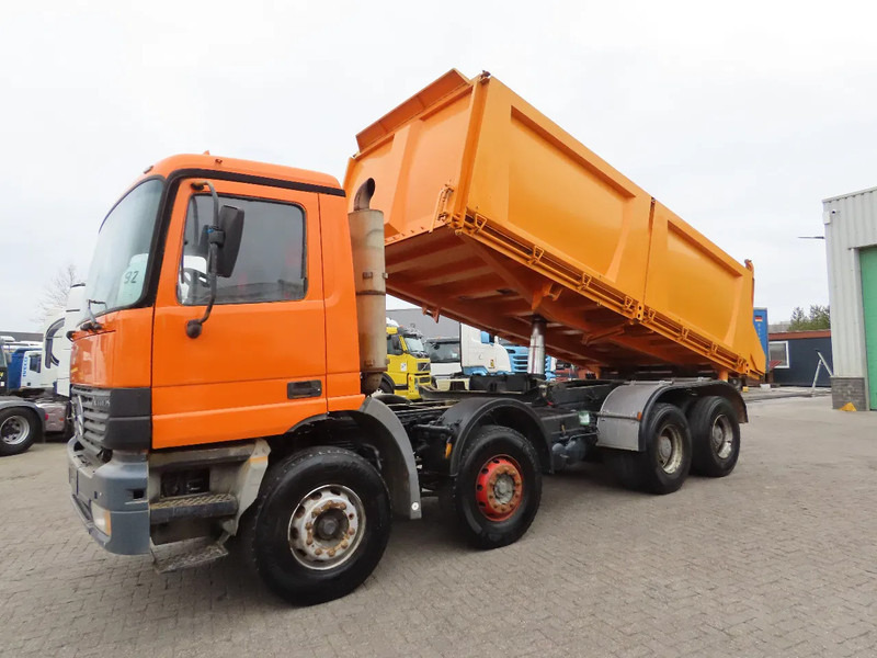 Mercedes-Benz Actros 3240 Manual, steel dumper! Great condition! - Camion benne: photos 2 Mercedes-Benz Actros 3240 Manual, steel dumper! Great condition! - Camion benne: photos 2