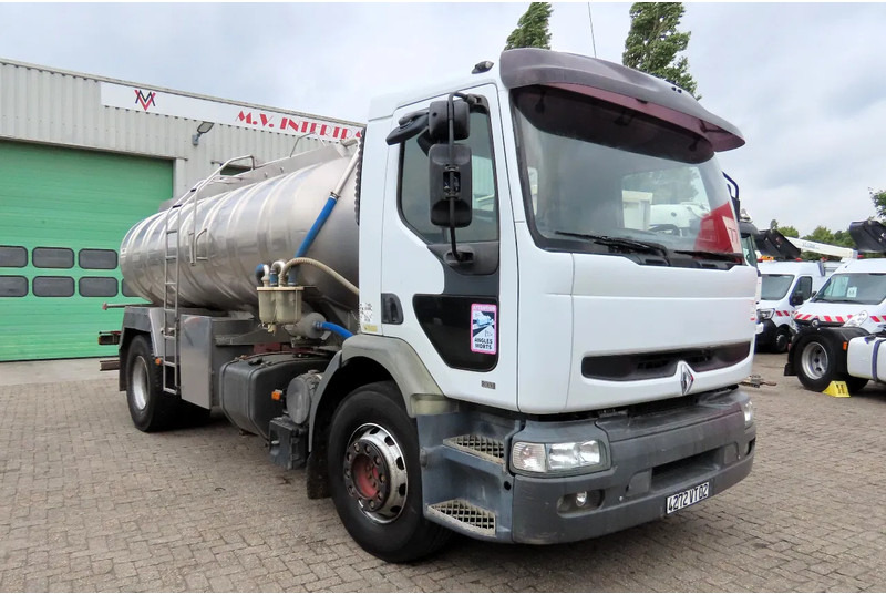 Renault Premium 300 water / milk / foods tank. INOX ! Manual diesel pomp! FRANCE TRUCK!! - Camion citerne: photos 3 Renault Premium 300 water / milk / foods tank. INOX ! Manual diesel pomp! FRANCE TRUCK!! - Camion citerne: photos 3