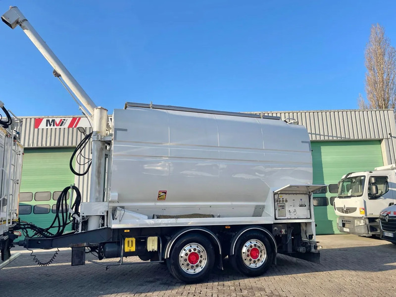 Samro TSCI AUGER / AIR 4 COMPARTMENTS, BPW AXLES - Remorque citerne: photos 1 Samro TSCI AUGER / AIR 4 COMPARTMENTS, BPW AXLES - Remorque citerne: photos 1