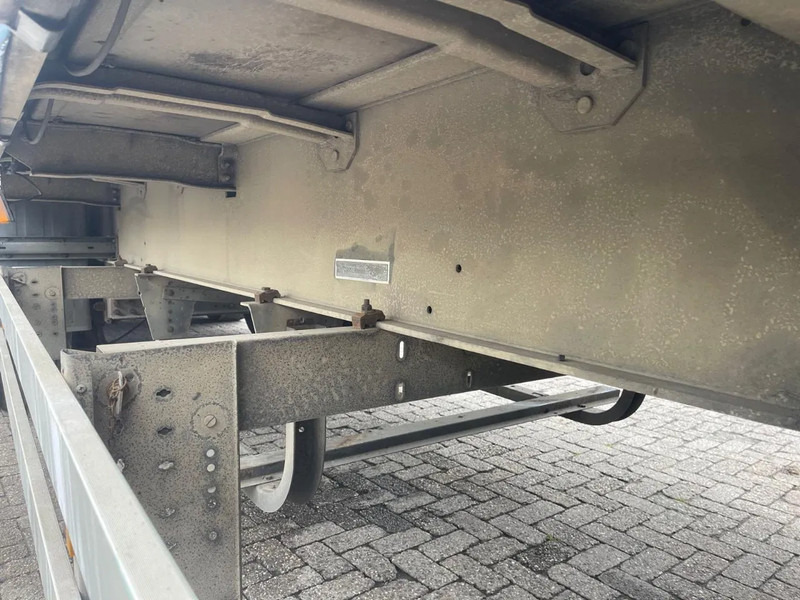 Schmitz Cargobull SAF, VERY GOOD CONDITION - Semi-remorque rideaux coulissants: photos 5 Schmitz Cargobull SAF, VERY GOOD CONDITION - Semi-remorque rideaux coulissants: photos 5