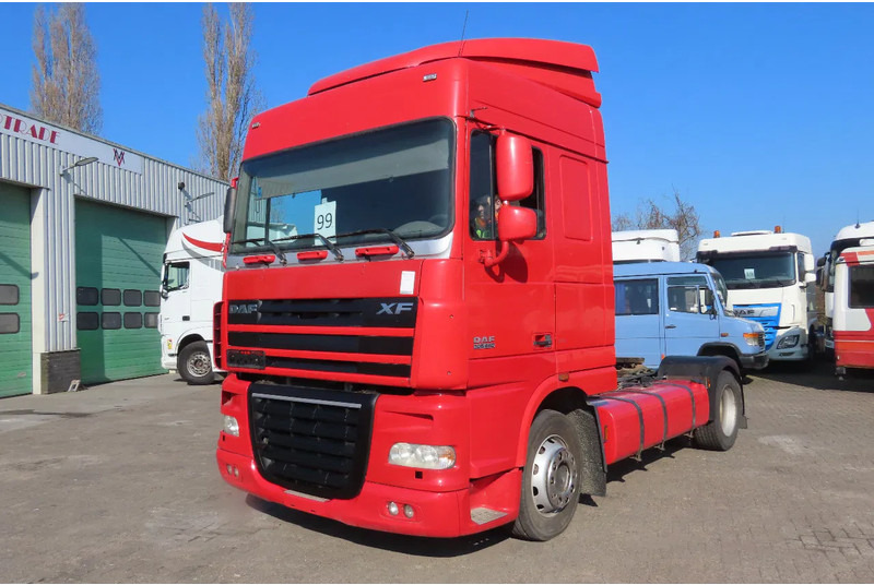 DAF XF 105.460 Evv - Tracteur routier: photos 1 DAF XF 105.460 Evv - Tracteur routier: photos 1