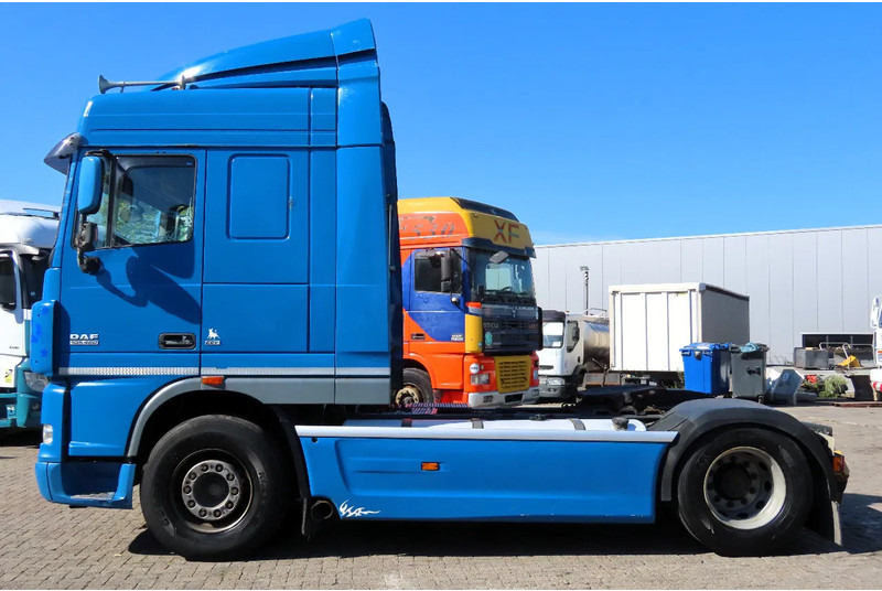 DAF XF 105.460 RETARDER, FRIGO - Tracteur routier: photos 4 DAF XF 105.460 RETARDER, FRIGO - Tracteur routier: photos 4