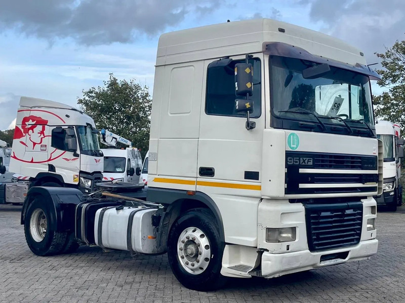 DAF XF 95.430 E4 TYPE, PTO + HYDRAULIC, FRIGO - Tracteur routier: photos 4 DAF XF 95.430 E4 TYPE, PTO + HYDRAULIC, FRIGO - Tracteur routier: photos 4
