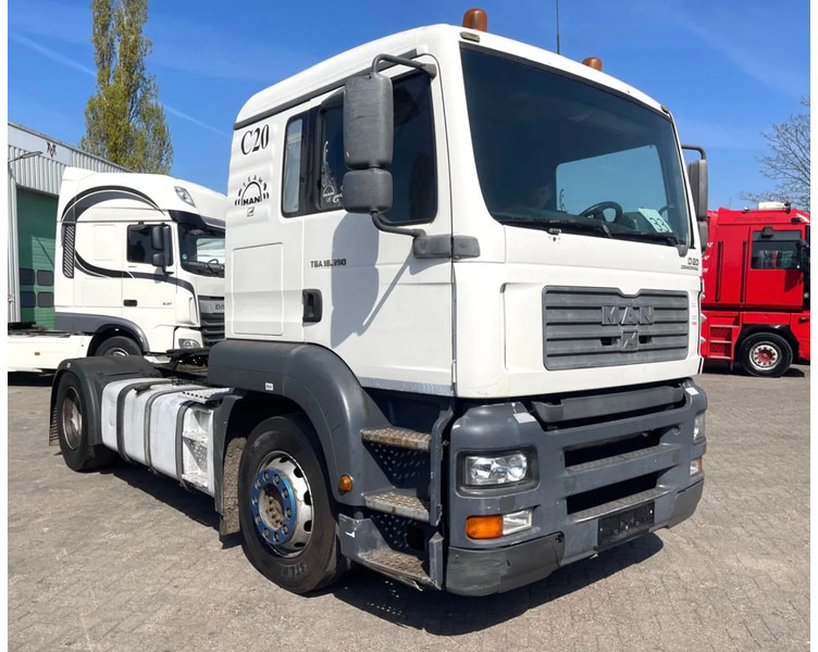 MAN TGA 18.390 Manual - Tracteur routier: photos 1 MAN TGA 18.390 Manual - Tracteur routier: photos 1