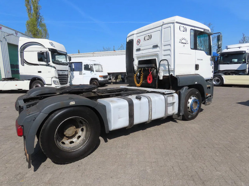 Tracteur routier MAN TGA 18.390 Manual: photos 7