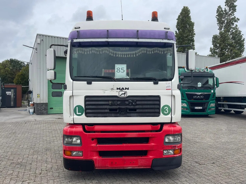 MAN TGA 18.410 EURO2 , Manual injection, FRIGO - Tracteur routier: photos 2 MAN TGA 18.410 EURO2 , Manual injection, FRIGO - Tracteur routier: photos 2