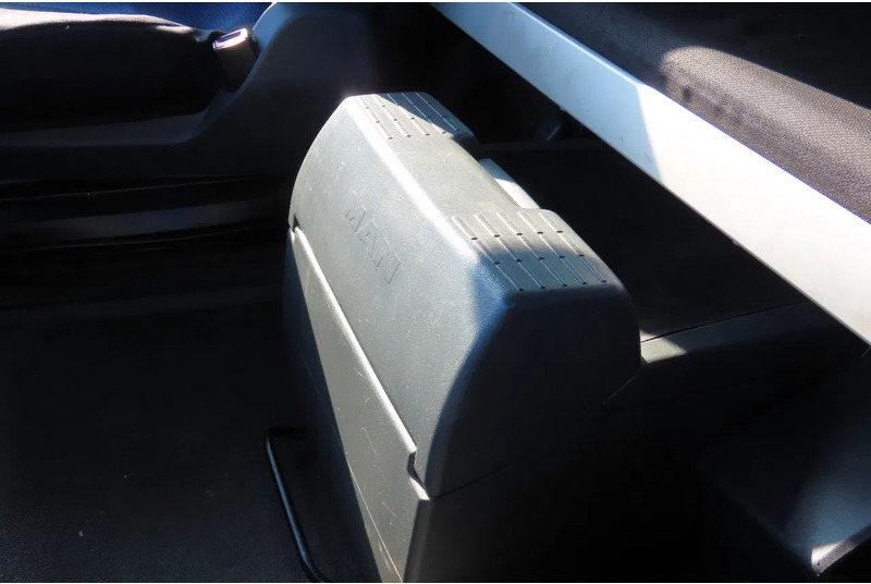 Tracteur routier MAN TGX 14.440 RETARDER, FRIGO, 2 beds: photos 12 Tracteur routier MAN TGX 14.440 RETARDER, FRIGO, 2 beds: photos 12