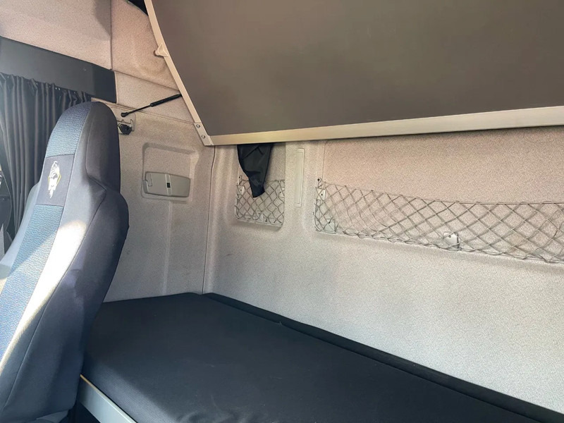 Tracteur routier MAN TGX 14.440 RETARDER, FRIGO, 2 beds: photos 19 Tracteur routier MAN TGX 14.440 RETARDER, FRIGO, 2 beds: photos 19