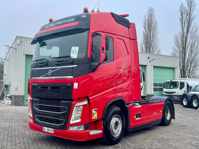 Volvo FH 500 YV2RT40A8FB713066 RETARDER, HYDRAULIC, FRIGO, PTO/Hydraulic, I- cool - Tracteur routier: photos 1 Volvo FH 500 YV2RT40A8FB713066 RETARDER, HYDRAULIC, FRIGO, PTO/Hydraulic, I- cool - Tracteur routier: photos 1