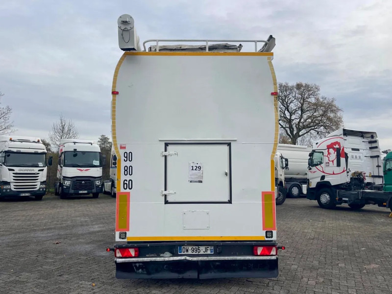 Trouillet TSCI AUGER + AIR 4 COMP, SAF DISC BRAKES, AIR SUSP. - Remorque citerne: photos 4 Trouillet TSCI AUGER + AIR 4 COMP, SAF DISC BRAKES, AIR SUSP. - Remorque citerne: photos 4