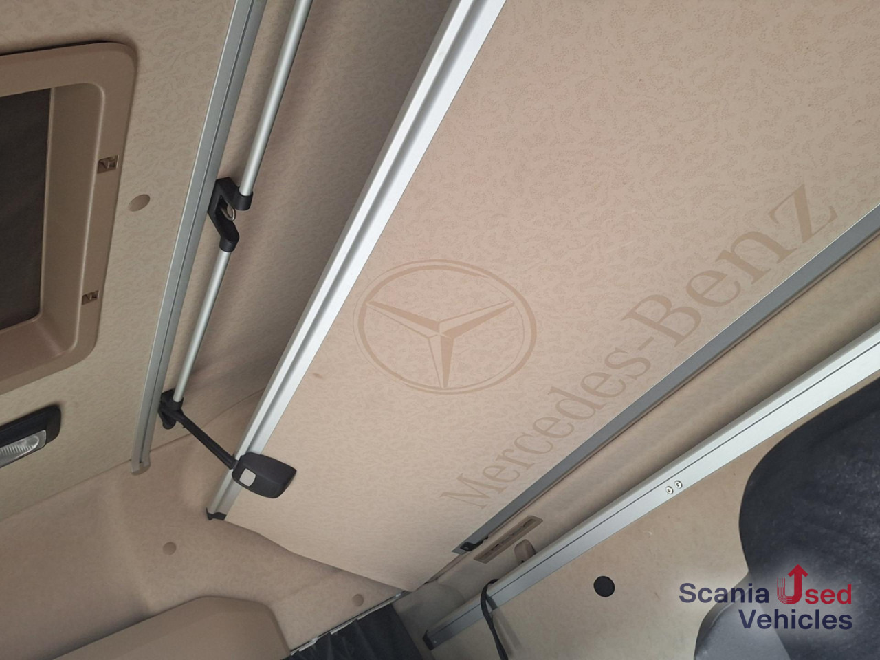 MERCEDES-BENZ Actros 1848 Retarder Blatt/Luft Retarder! - Tracteur routier: photos 4 MERCEDES-BENZ Actros 1848 Retarder Blatt/Luft Retarder! - Tracteur routier: photos 4