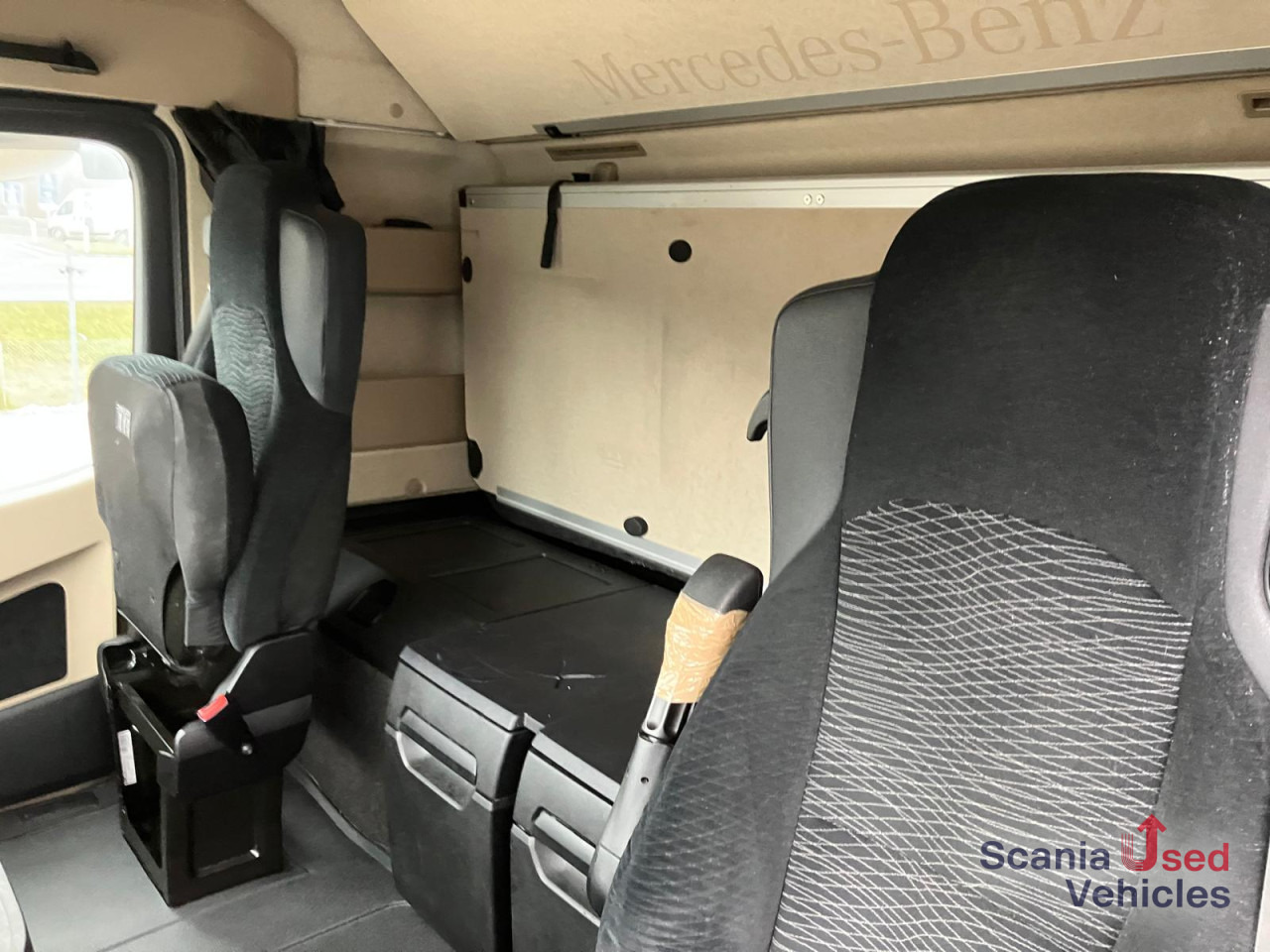 MERCEDES-BENZ Actros 1848 Retarder Blatt/Luft Retarder! - Tracteur routier: photos 5 MERCEDES-BENZ Actros 1848 Retarder Blatt/Luft Retarder! - Tracteur routier: photos 5