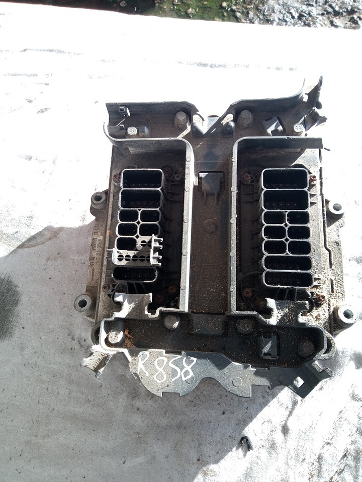 EDC Scania R440 DC13112 2194445 - Bloc de gestion pour Camion: photos 2 EDC Scania R440 DC13112 2194445 - Bloc de gestion pour Camion: photos 2