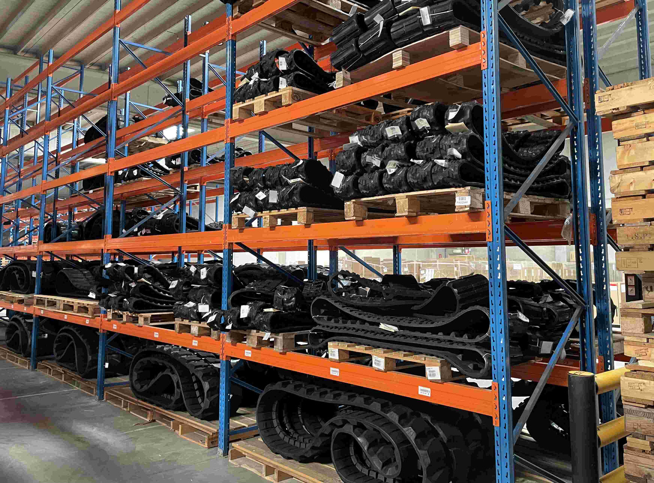 Rubber track for Case IH 9300 / GRECAV / ZUIDBERG / Claas Xerion 5000 TS 30" and 36" - Chenille pour Tracteur à chenilles: photos 2 Rubber track for Case IH 9300 / GRECAV / ZUIDBERG / Claas Xerion 5000 TS 30" and 36" - Chenille pour Tracteur à chenilles: photos 2