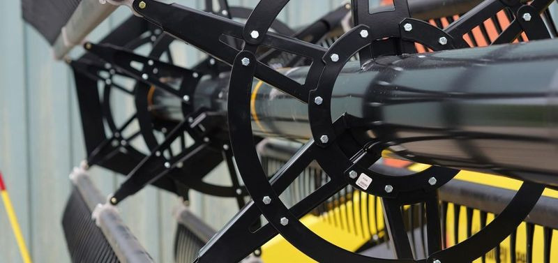 Moissoneuse neuf Honey Bee ST 15 - BANDSCHWADMÄHWERK: photos 13 Moissoneuse neuf Honey Bee ST 15 - BANDSCHWADMÄHWERK: photos 13