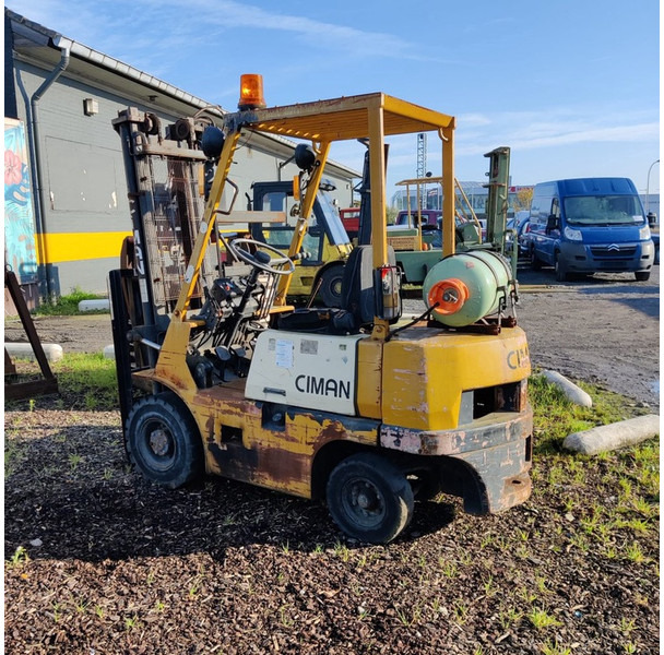 Ciman A15 - Chariot élévateur à gaz: photos 2 Ciman A15 - Chariot élévateur à gaz: photos 2
