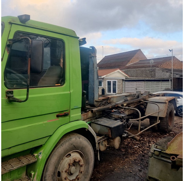 Scania 82-H - Camion porte-conteneur/ Caisse mobile: photos 2 Scania 82-H - Camion porte-conteneur/ Caisse mobile: photos 2