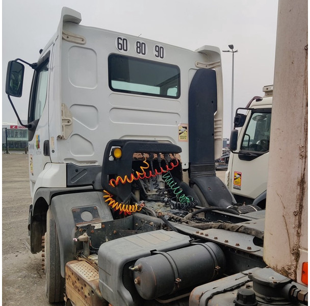 Renault 400 - Tracteur routier: photos 4 Renault 400 - Tracteur routier: photos 4